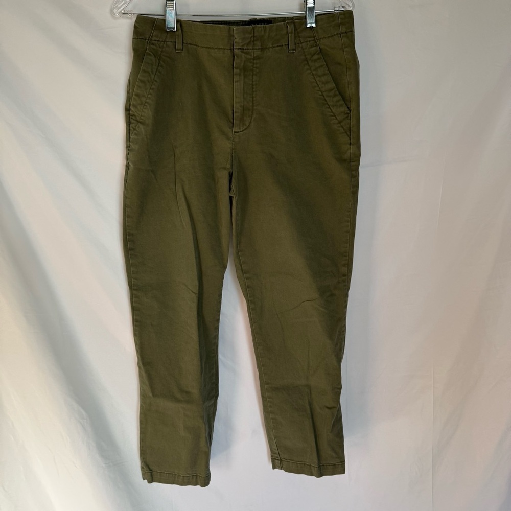 Banana Republic Factory Slim Fit Authentic Chino Olive Green Size 6